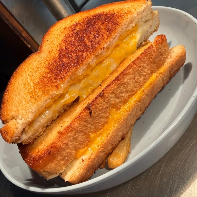 Delicious Grilled Cheese Sandwiches