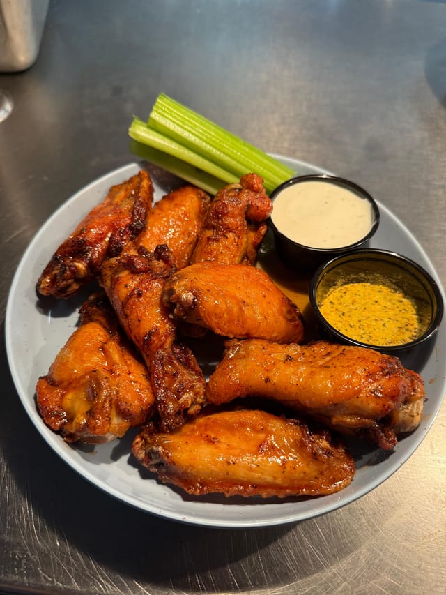WW Wings.
